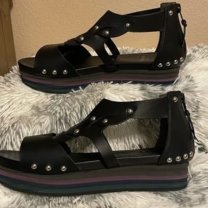 Stuart Weitzman Black Leather Sandals Studs, Women’s size 7.5